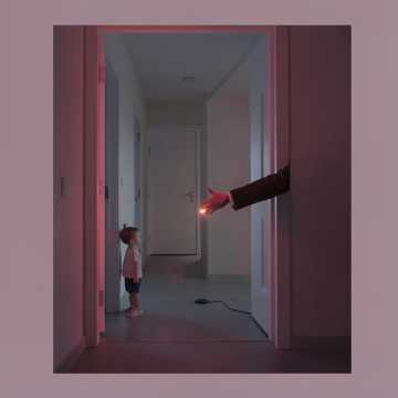 Bitlo - Снова скрипнула дверь, и в прихожей погас этот све...