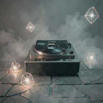 Bitlo.ru - Instrumental: 1. Звук шагов: Не звонкий удар по камню, а глухой,