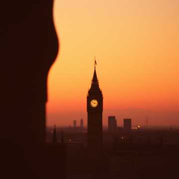 Bitlo.ru - Часы бегут сквозь пальцы